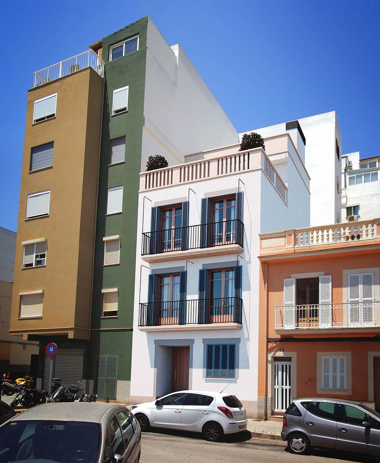 Radim Razzak El Terreno House