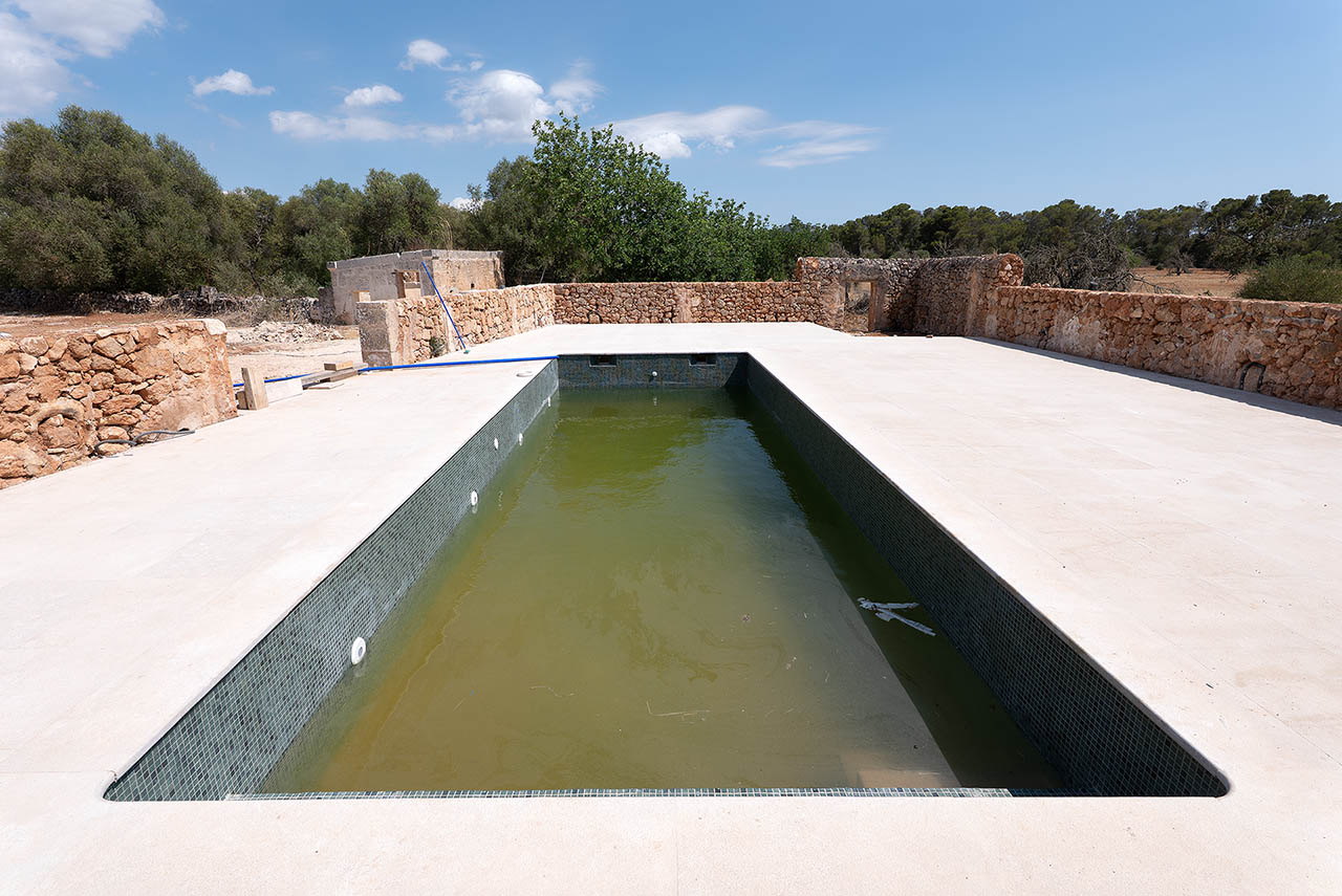 Radim Razzak Son Xigala Finca